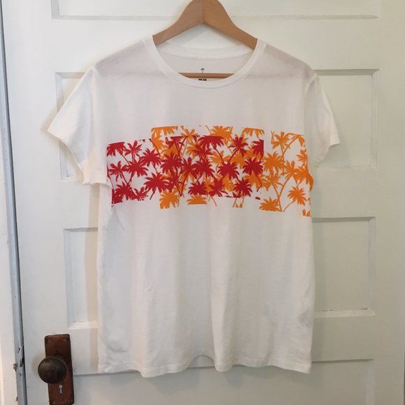 Uniqlo x tomas maier short-sleeve tee - size L